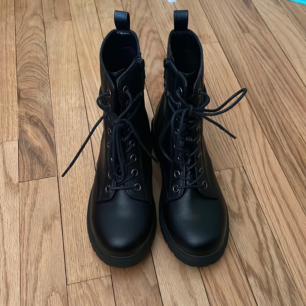 SO brand Combat boots in a size 8